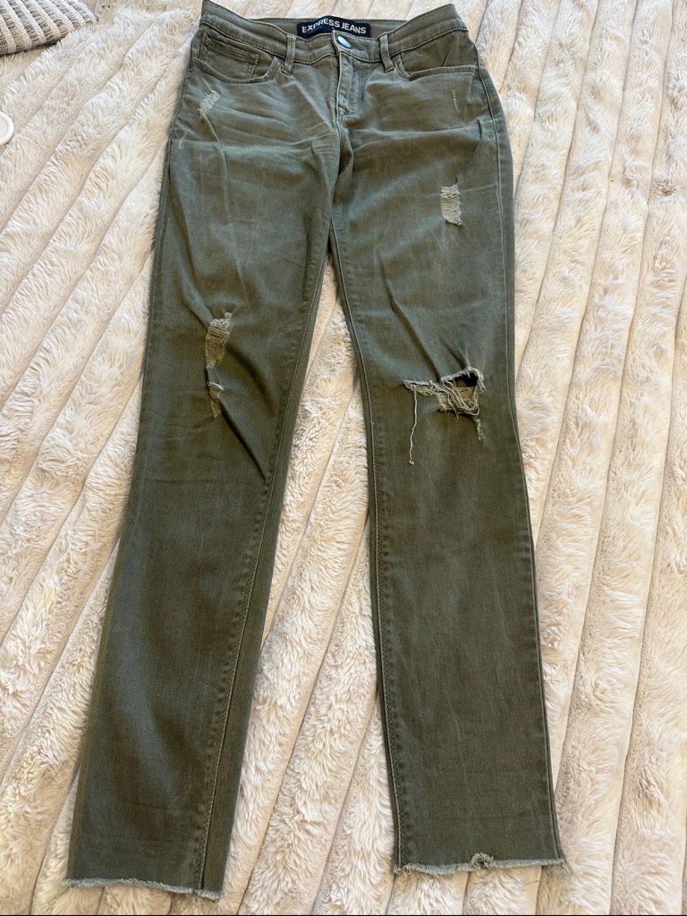 Express Women’s Skinny Jeans in Olive Green Distressed